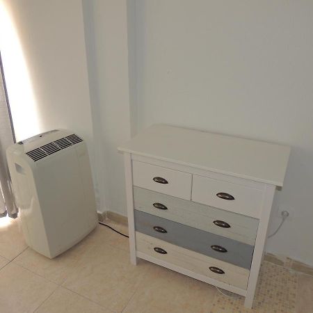 Estudio En Playa De Fuengirola Wifi Luaran gambar