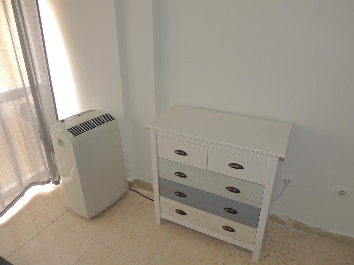 Estudio En Playa De Fuengirola Wifi Luaran gambar