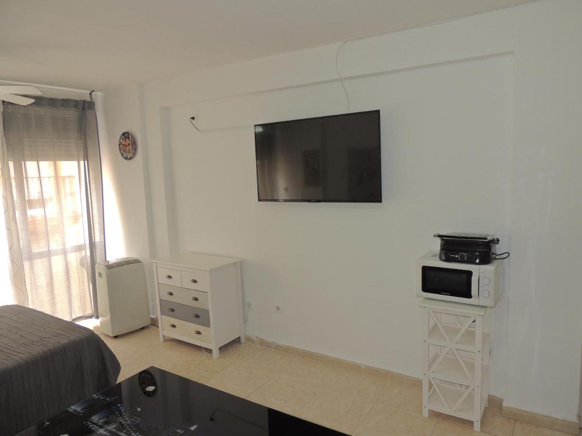 Estudio En Playa De Fuengirola Wifi Luaran gambar